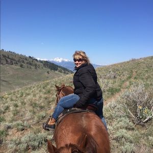 Meet your Posher, Lori